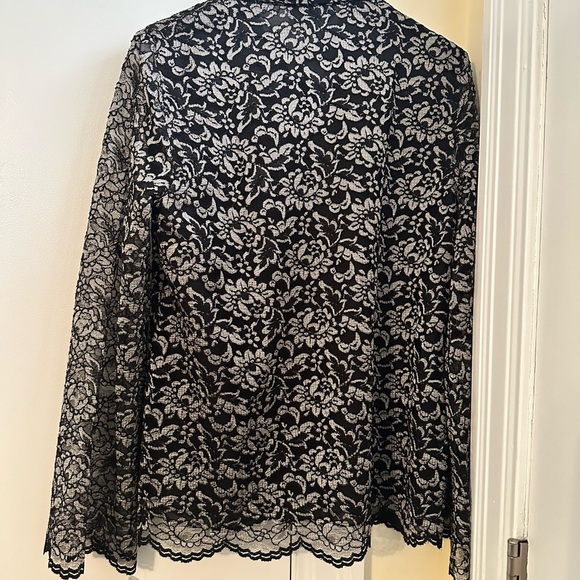 Elegant Black and White Lace Top - Picture 12 of 12